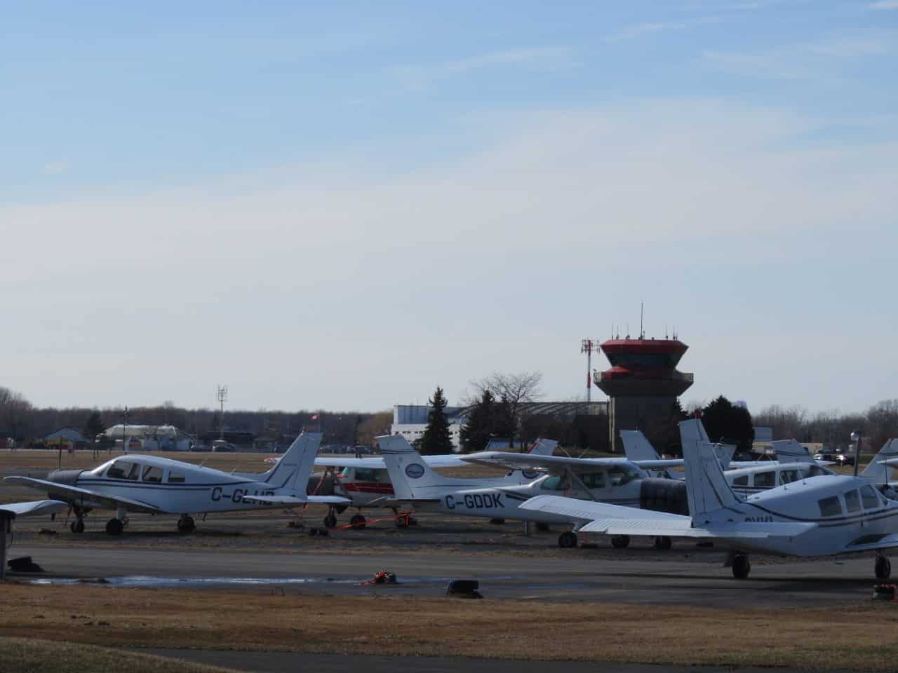 Une consultation publique sur le développement de l’aéroport Saint-Hubert