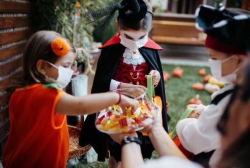 Une lame trouvée dans un bonbon d’Halloween à Longueuil