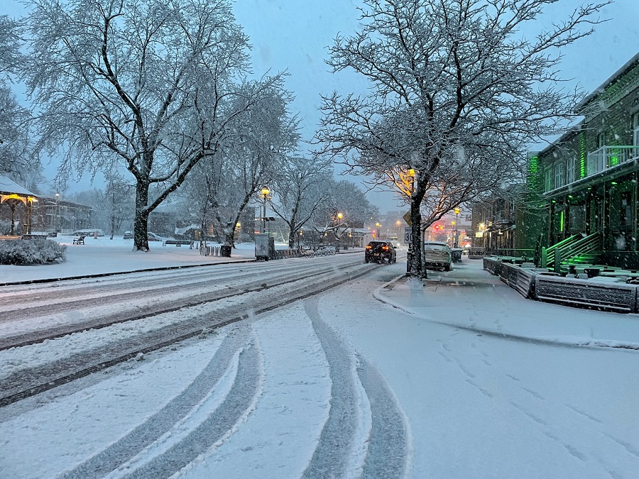 La neige complique les déplacements ce matin