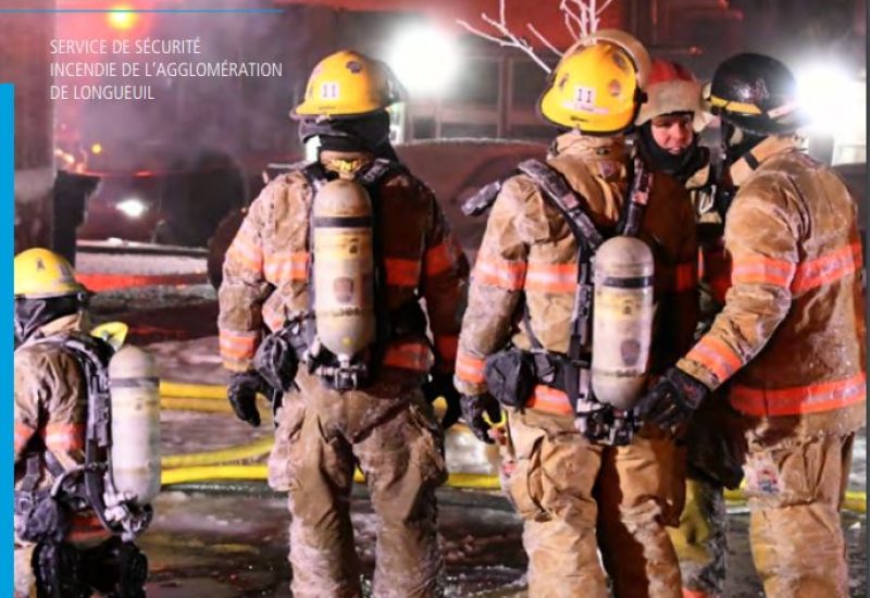 Un incendie ravage 2 immeubles dans le Vieux-Longueuil 