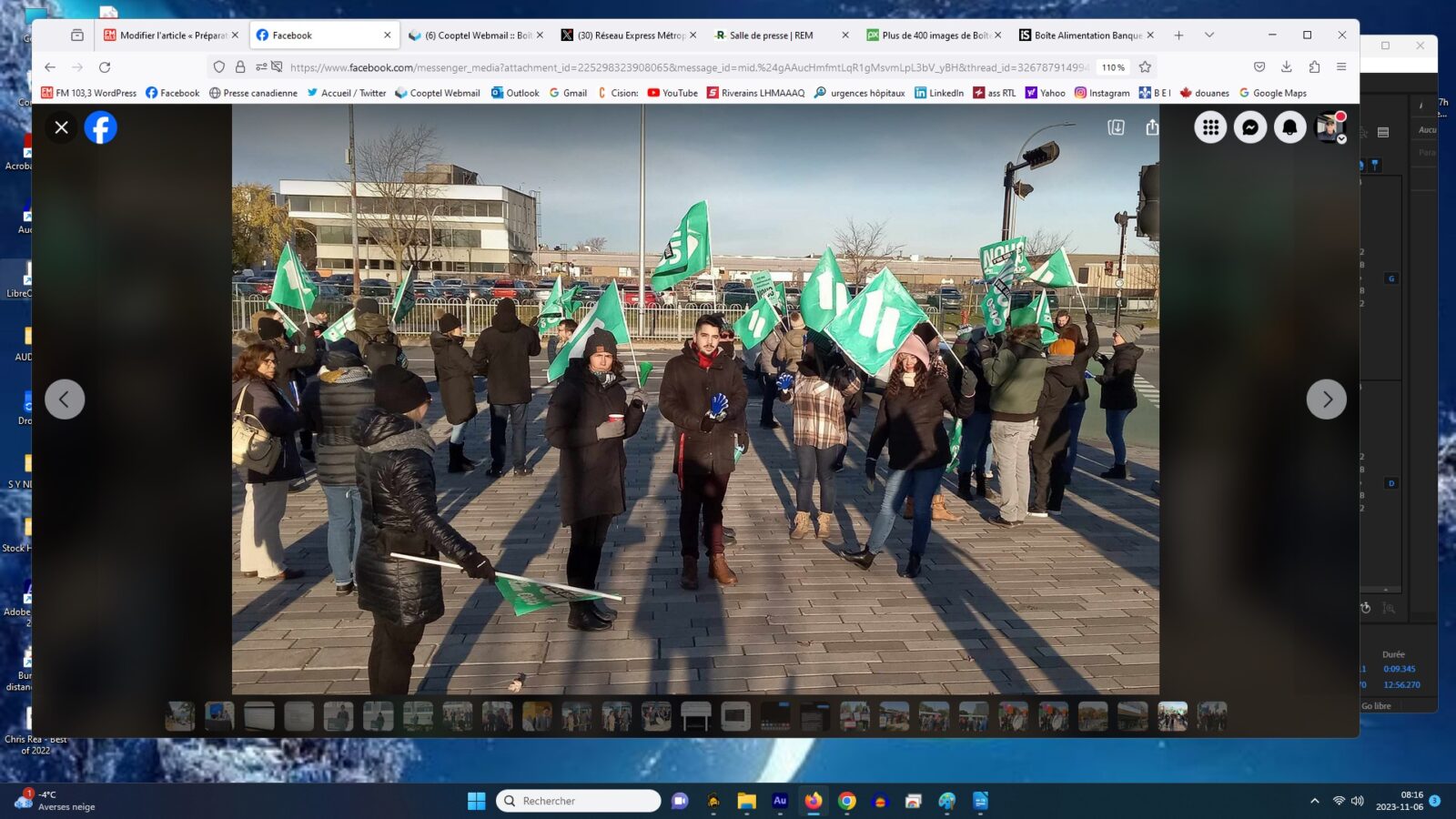 Manifestants à l'extérieur