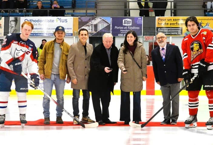 Mise au jeu hockey junior