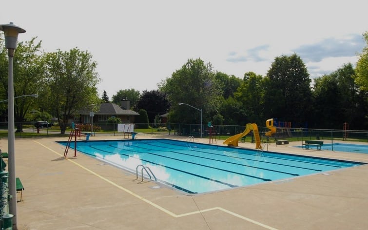 Saint-Lambert tient une séance publique sur la piscine Alexandra