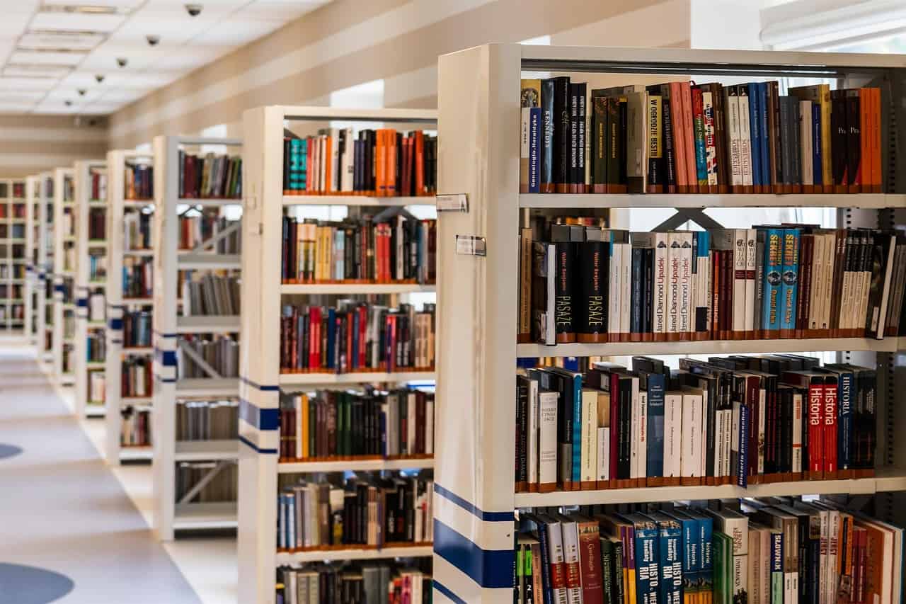 Une cabine acoustique installée à la bibliothèque Georges-Brossard 