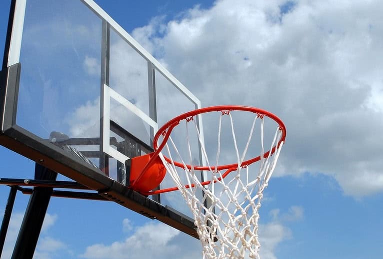 Trois médailles pour 3 écoles au tournoi de basketball