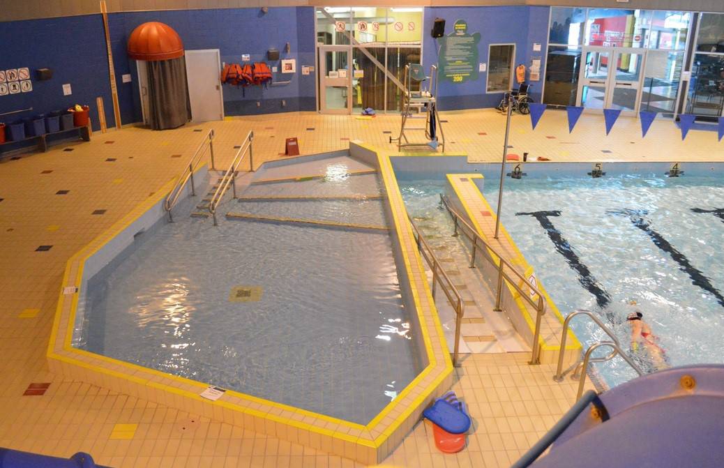 Rejet de l'aide financière pour la piscine de Sainte-Julie