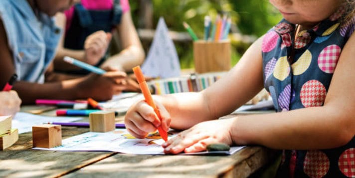 L’UdeS vient de lancer «Dehors, l’école!»