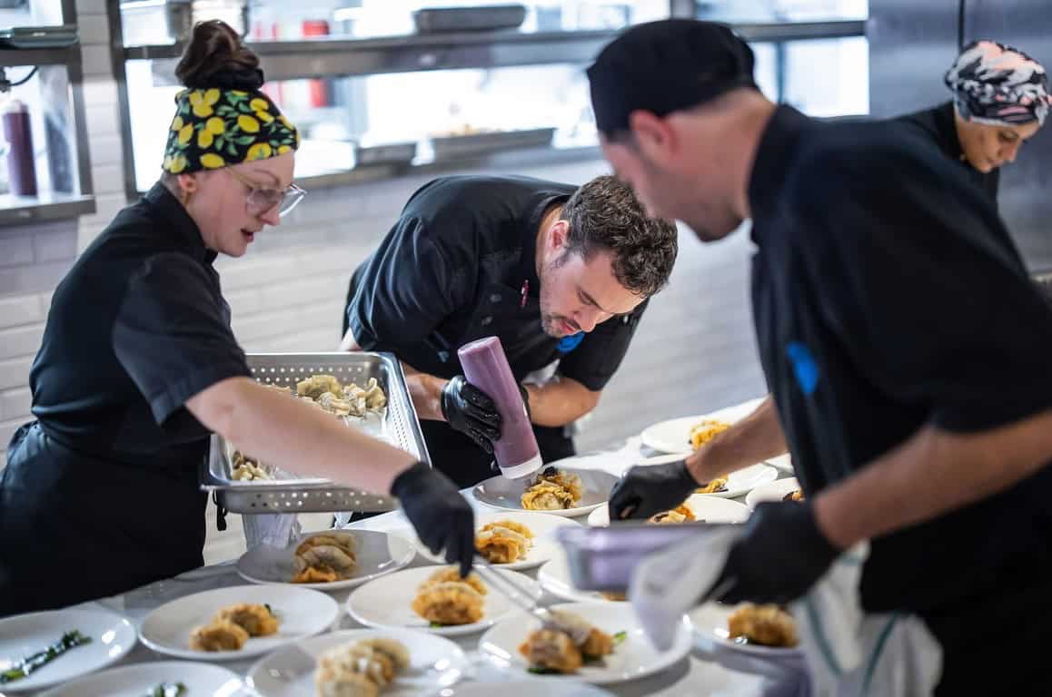 Succès retentissant pour la Soirée gastronomique huîtres et chefs