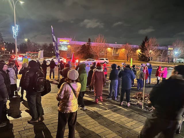 Manifestation à Brossard contre un règlement d'emprunt de plusieurs millions