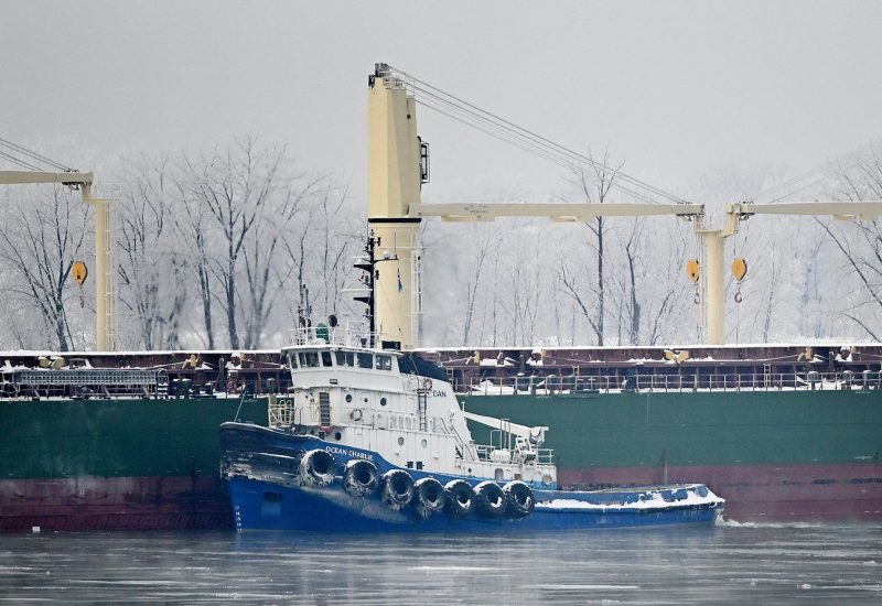 Le déchargement du navire échoué en Montérégie est repoussé