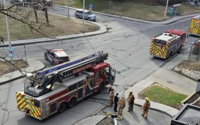 Les forces incendies de Longueuil pour combattre un feu de fumeur