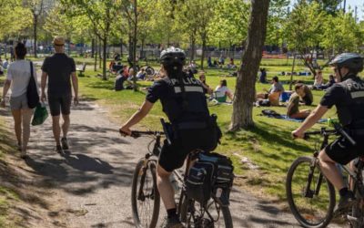 Des policiers de Longueuil à vélos pour une bonne cause