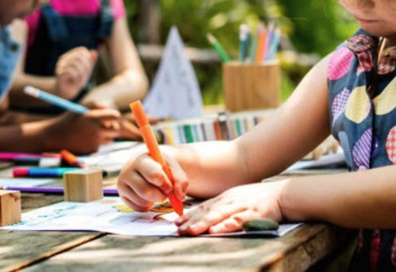 L’UdeS vient de lancer «Dehors, l’école!»