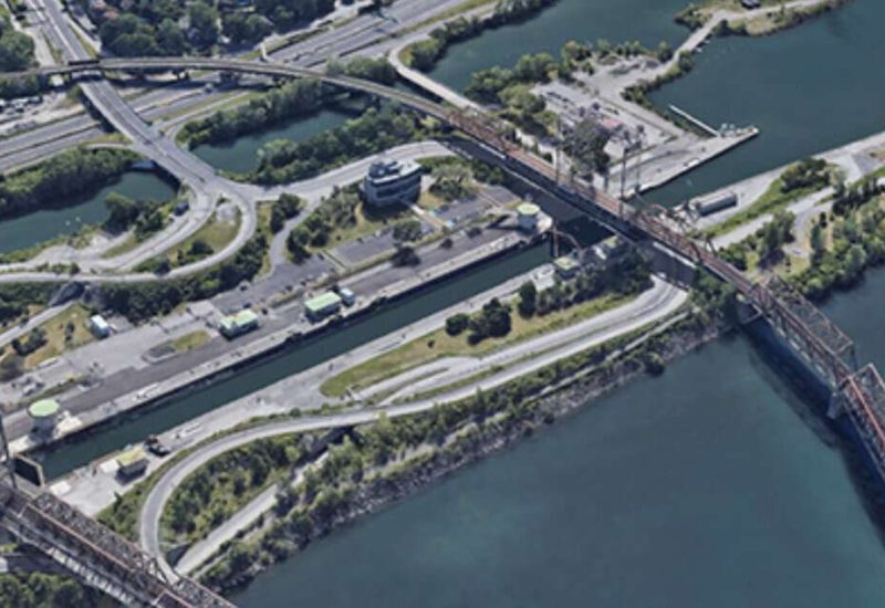 Manifestation de piétons et de cyclistes au Pont Victoria le 24 septembre