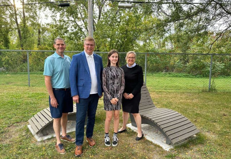 Inauguration d’un espace de lecture et de détente au parc du Sorbier à Sainte-Julie