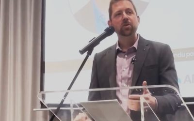 Xavier Barsalou-Duval résisgte au tsunami libéral