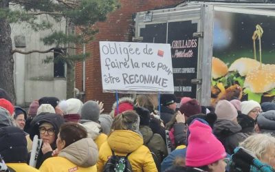 Manifestation pour la dernière journée de grève des CPE à Longueuil
