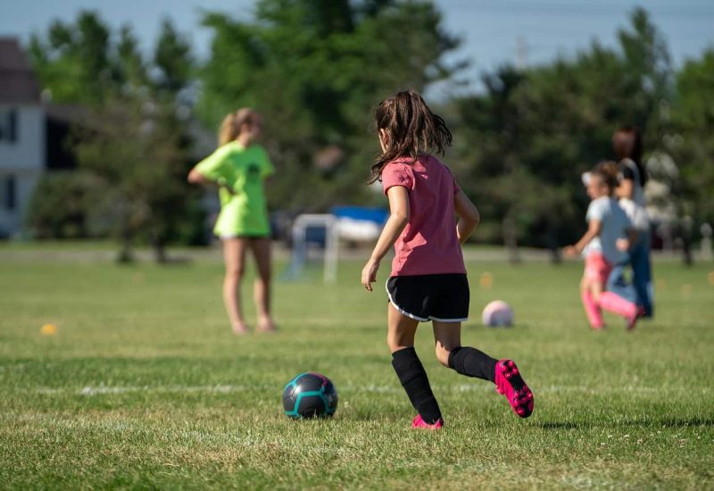 Saint-Constant inaugure 2 terrains de soccer et son nouveau Chalet culturel et sportif